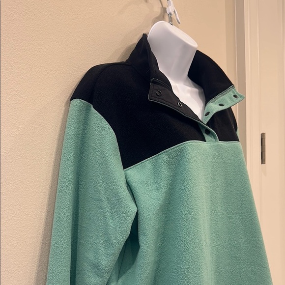 The North Face Mint Green and Black Fleece Pullover- XL - Picture 5 of 6